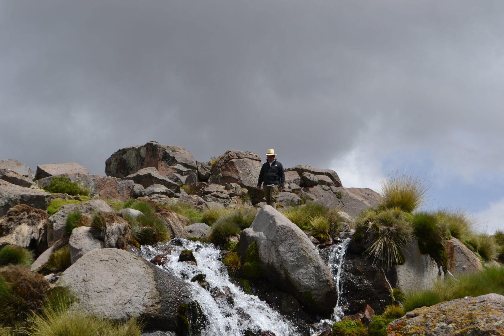The Sallalli spring area showing the scale of the highland landscape